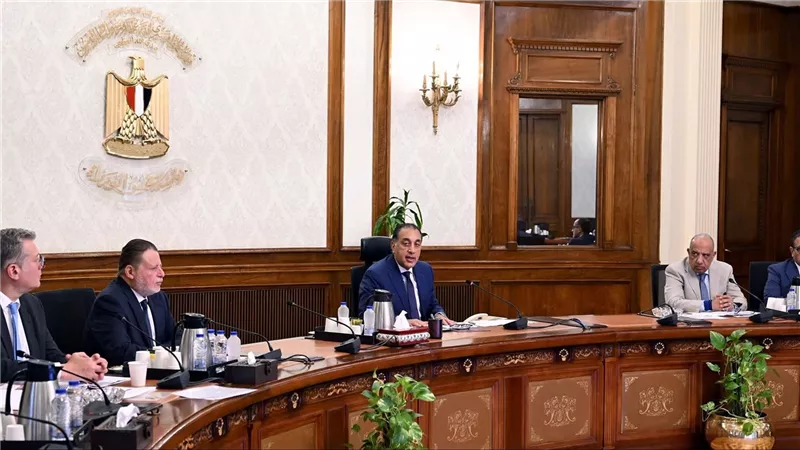 مدبولي يتابع خطة تأمين احتياجات البلاد من الوقود والغاز الطبيعي استعدادًا للصيف