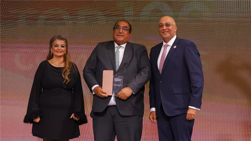 بنك قناة السويس ضمن أفضل 100 شركة بالبورصة المصرية في تصنيف قمة «مصر للأفضل»2025
