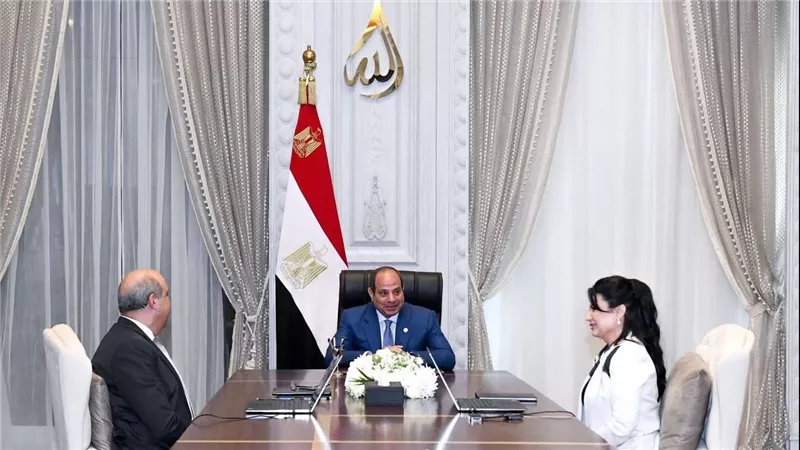 الرئيس السيسي يتابع الاستراتيجية الشاملة لتطوير قطاع الطيران المدني 
