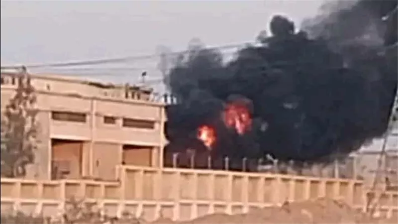 حريق هائل بمحطة كهرباء على طريق العاشر من رمضان 