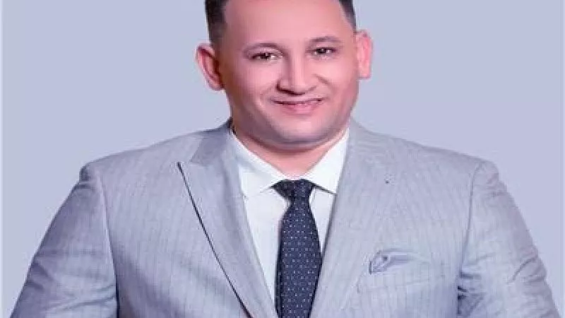 خبير اقتصادي يكشف أسباب قرار البنك المركزي بالإبقاء على سعر الفائدة دون تغيير