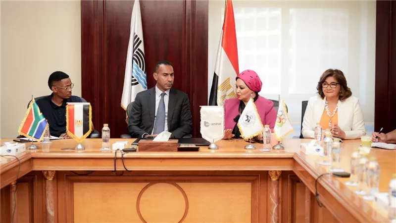 بنك قناة السويس يستقبل وفد اتحاد نقابات جنوب إفريقيا 