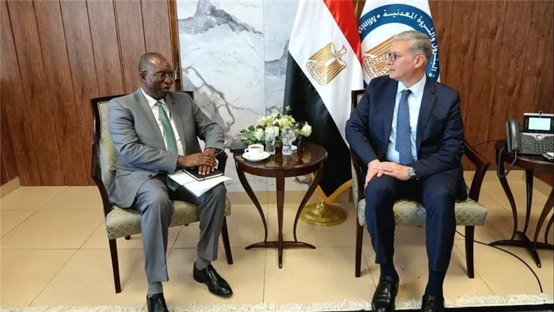 وزير البترول يبحث مع مؤسسة التمويل الدولية فرص دعم مشروعات الطاقة والتعدين 