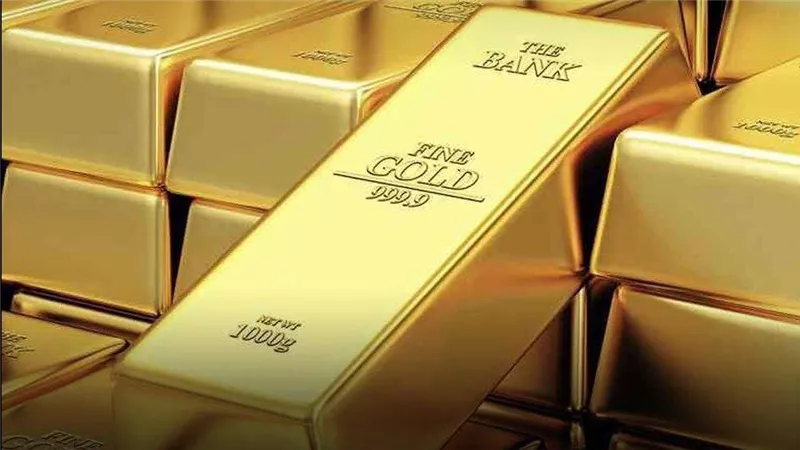الذهب يواصل التراجع في الأسواق المحلية..و200 جنيه انخفاضًا في سعر الجنيه الذهب