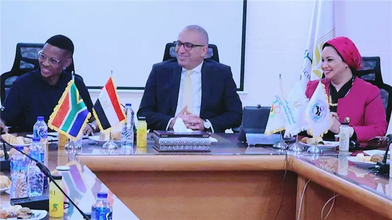 «البنك الزراعي»يستقبل وفدًا من اتحاد نقابات جنوب إفريقيا لتعزيز سبل التعاون