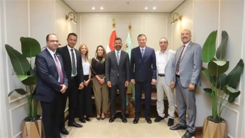 راية القابضة تبحث مع وزارة الزراعة تعزيز التعاون لتمكين المزارعين وتوسيع الصادرات الزراعية
