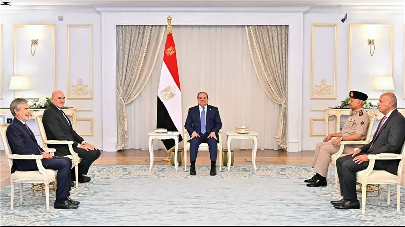 الرئيس السيسي يستقبل رئيس أركان باكستان: تأكيد على تعزيز التعاون العسكري 