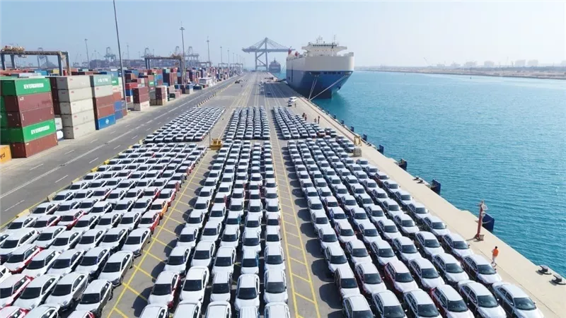 إقتصادية قناة السويس: جذب297 مشروعا خلال 3 سنوات باستثمارات 8.6 مليار دولار