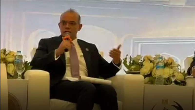 قرار جمهوري بتجديد تكليف الدكتور محمد فريد رئيسًا للهيئة العامة للرقابة المالية 