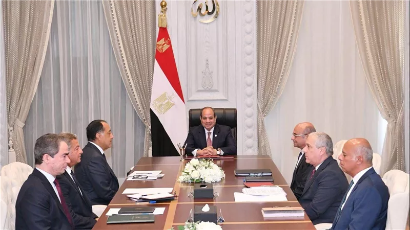 السيسي يوافق على صرف بدل نقدي للصحفيين ويوجه بتطوير الإعلام المصري