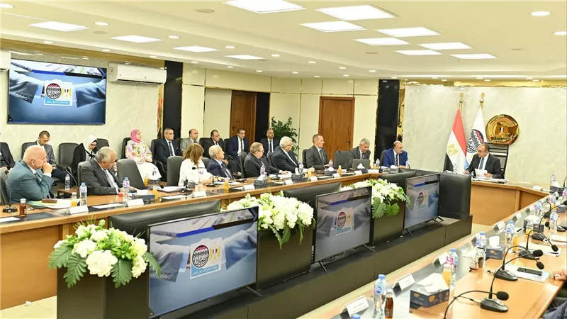 18 مليار جنيه إيرادات مستهدفة للقابضة للأدوية.. والأرباح 3.4 مليار