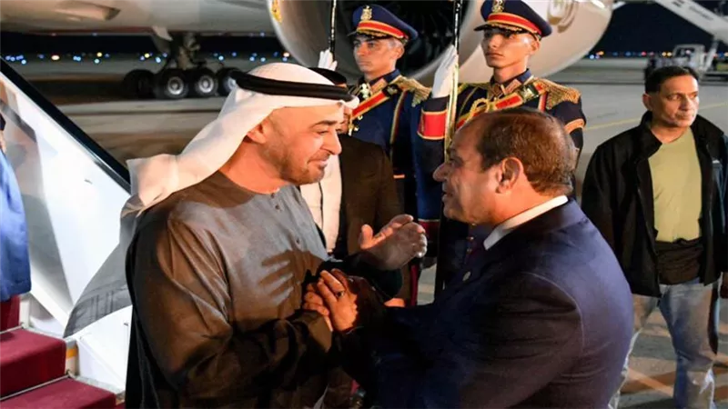 الرئيس السيسي يودّع الشيخ محمد بن زايد في ختام زيارته الأخوية لمصر