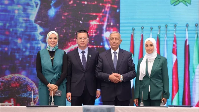 هواوي مصر والأكاديمية العربية توقعان بروتوكول تعاون لإنشاء مركز دعم 