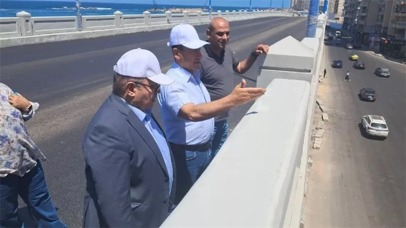 تشغيل تجريبي لكوبري “محمد نجيب” ضمن توسعة كورنيش الإسكندرية