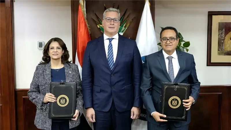 توقيع 4 اتفاقيات جديدة لاستكشاف الغاز بالمتوسط والدلتا باستثمارات 340 مليون دولار