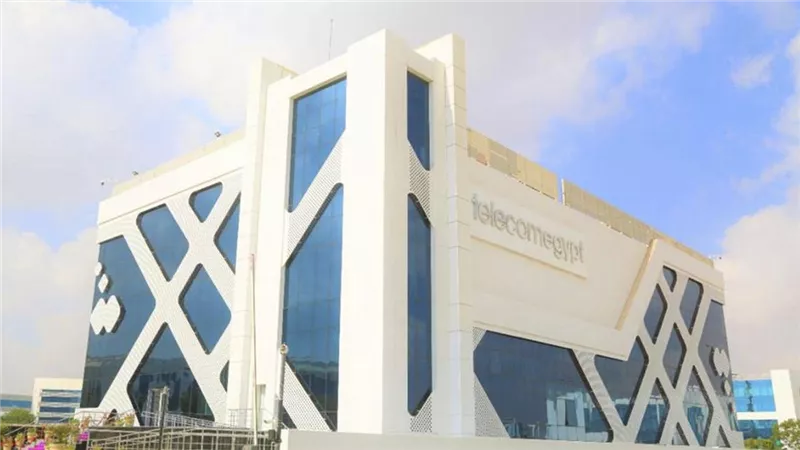 المصرية للاتصالات توافق مبدئيًا على عرض “هيليوس للاستثمار” للشراكة في مجمع مراكز البيانات الإقليمي RDH