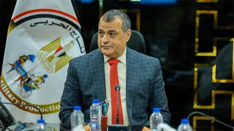 وزير الإنتاج الحربي يبحث مع السفير الإيطالي تعزيز التعاون في التصنيع العسكري والمدني