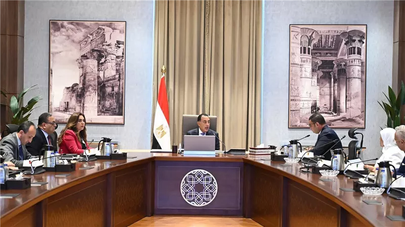 رئيس الوزراء يتابع استراتيجية التعامل مع العقارات المتهالكة وحماية السكان