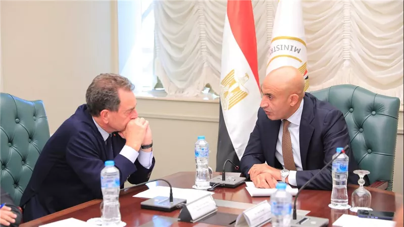 مصر وفرنسا تبحثان تعزيز التعاون في التعليم الفني ومدارس التكنولوجيا التطبيقية