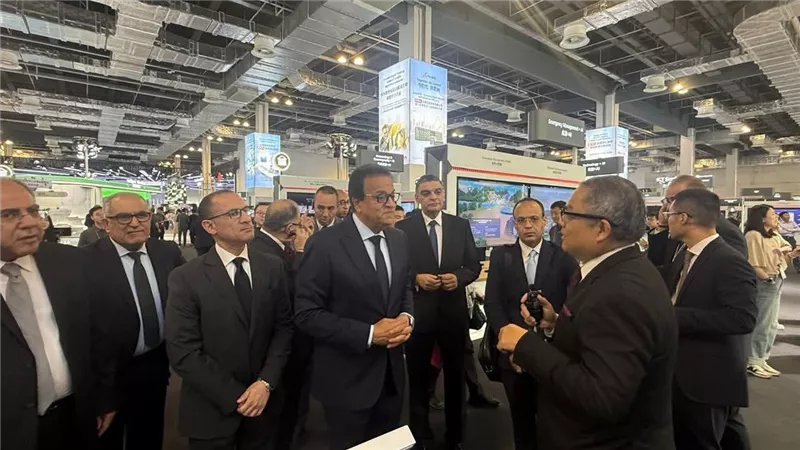 وزير الصحة يبحث مع مسئولي هواوي التعاون في التكنولوجيا الطبية