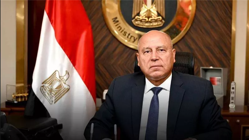 وزارة الصناعة تطلق حوافز استثنائية لتشجيع إنتاج الصاج وتوسيع الصناعات المغذية