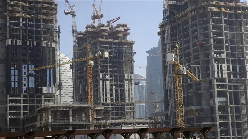 تقرير JLL: مبيعات العقارات على الخارطة تقود نشاط السوق في دبي وأبوظبي