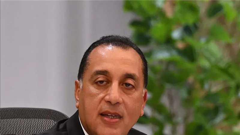 رئيس الوزراء يبدأ جولة ميدانية لتفقد وافتتاح عدد من المشروعات التنموية والخدمية بمحافظة المنوفية