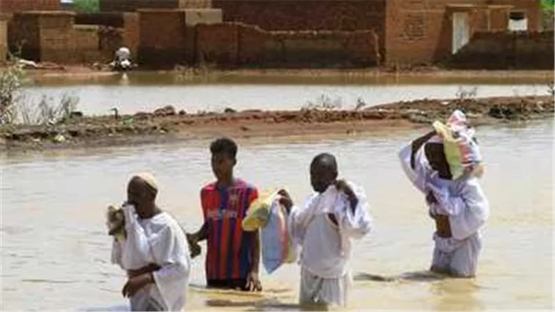 الفيضانات تحاصر 7 مناطق في الخرطوم.. والدفاع المدني السوداني يؤكد السيطرة على الموقف