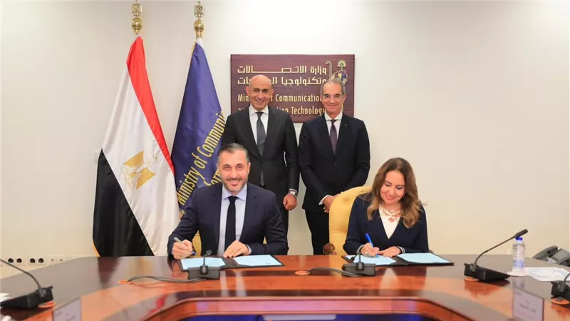 وزيرا الاتصالات والتعليم يشهدان إطلاق برنامج أكاديمية HP IDEA في مدارس WE 