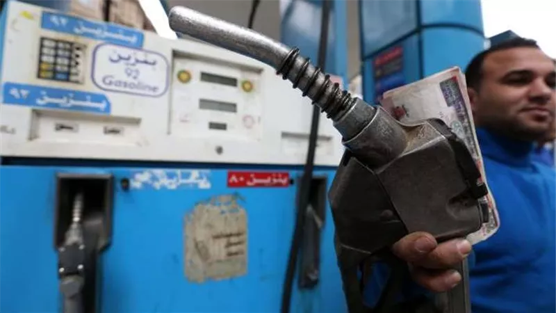 من 7.50 إلى 19.25 جنيهًا للتر.. رحلة بنزين 92 في مصر بين الإصلاح الاقتصادي وتقلبات الأسواق (2020–2025)