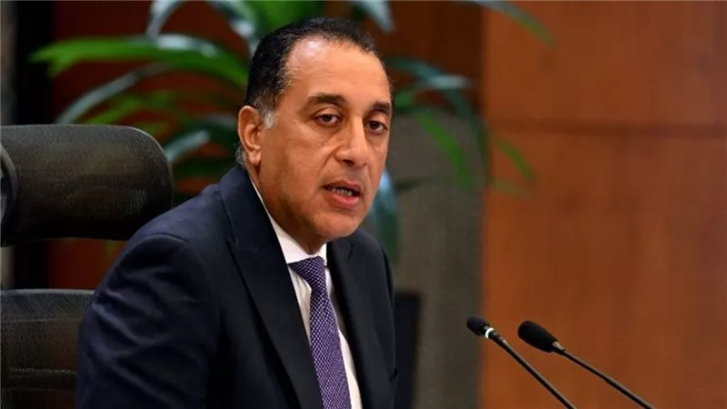 رئيس الوزراء يوجه المحافظين بمتابعة يومية لضبط أسعار السلع في الأسواق