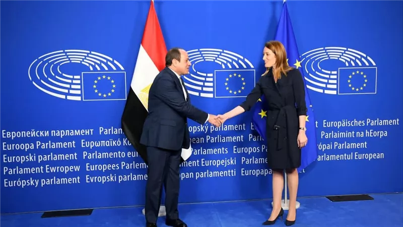  السيسي يلتقي رئيسة البرلمان الأوروبي في بروكسل لبحث سبل تعزيز الشراكة المصرية الأوروبية