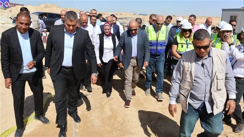 وزير الكهرباء يتفقد إنهاء الأعمال بموقعي أبراج عبور قناة السويس ضمن مشروع الربط الكهربائي المصري السعودي