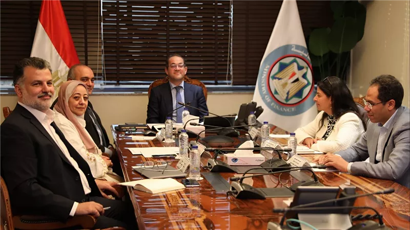 المالية :الفائض الأولي يزيد على 170  مليار جنيه..والمديونية الحكومية مستمرة فى التراجع