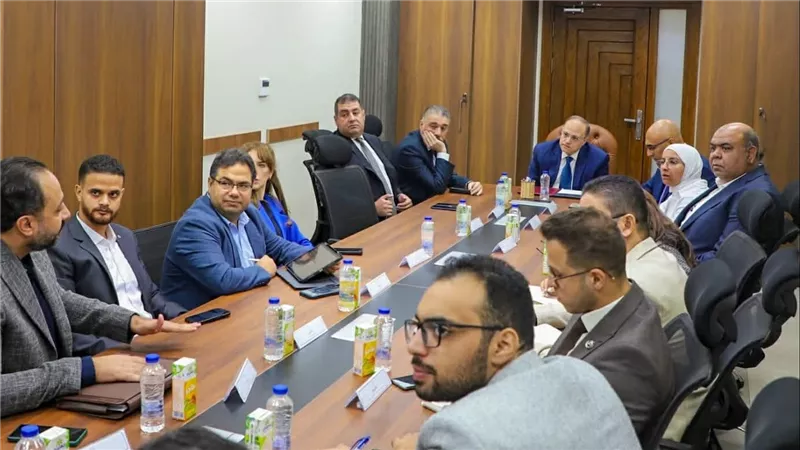 هيئة الدواء تبحث آليات تنفيذ مشروع الروشتة الرقمية