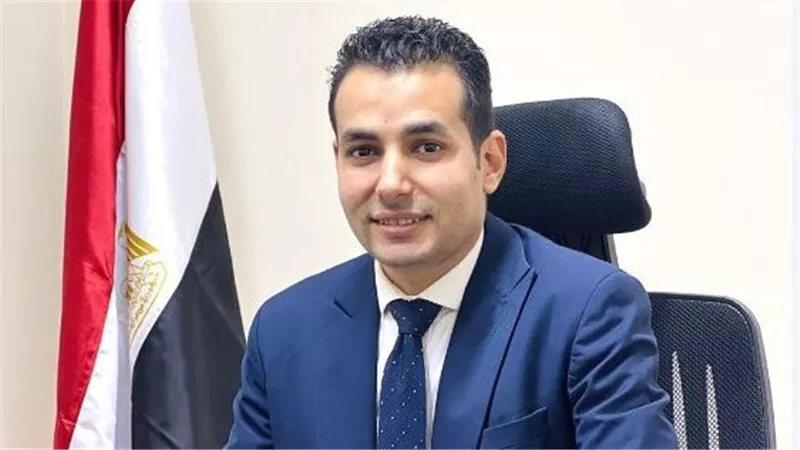 إبراهيم السروجي: الذكاء الاصطناعي والتكنولوجيا المالية والتجارة الإلكترونية كيانات تحتاج إلى تشريعات