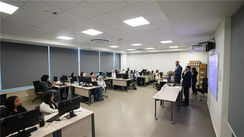 جامعة مصر للمعلوماتية تطلق برنامج التصميم الداخلي الرقمي بتقنيات الذكاء الاصطناعي 