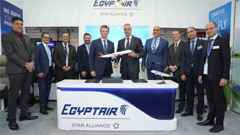 مصر للطيران توقع اتفاقية بيع وإعادة استئجار ثلاث طائرات أيرباص 