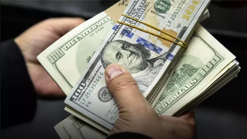 تحويلات المصريين بالخارج ترتفع إلى 11 مليار دولار  في الربع الثالث من 2025