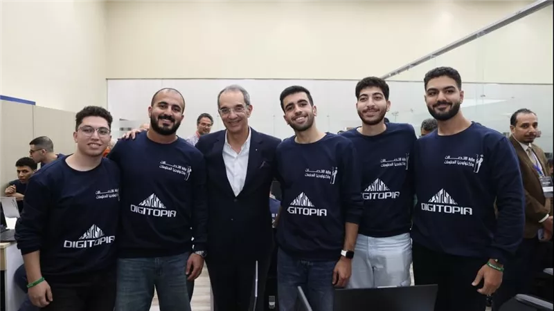 بمشاركة 300 متسابق و72 فريقًا..انتهاء اليوم الأول من التصفيات النهائية لمسابقات “ديجيتوبيا”