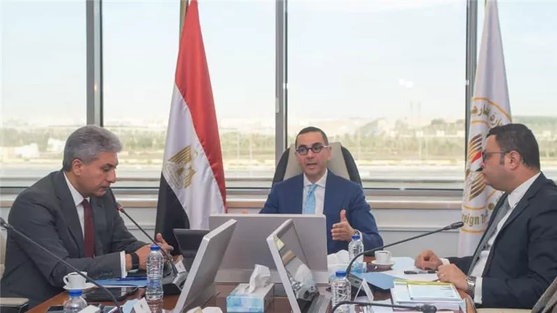 وزراء الاستثمار والتجارة والسياحة والإسكان يبحثون آليات تعزيز الاستثمار السياحي