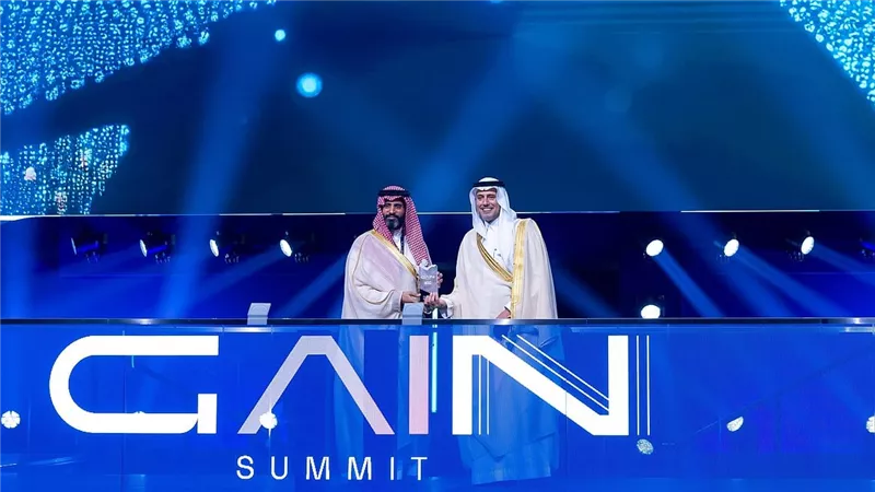 «إس تي سي» و«HUMAIN» يطلقان مشروعًا مشتركًا لتطوير مراكز بيانات الذكاء الاصطناعي في السعودية