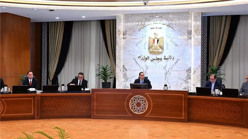 رئيس الحكومة يطمئن المواطنين: لا أعباء جديدة حتى نهاية برنامج مع صندوق النقد