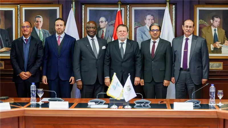 البنك المركزي وبنك التصدير والاستيراد الإفريقي يوقعان مذكرة تفاهم لإنشاء بنك للذهب في مصر
