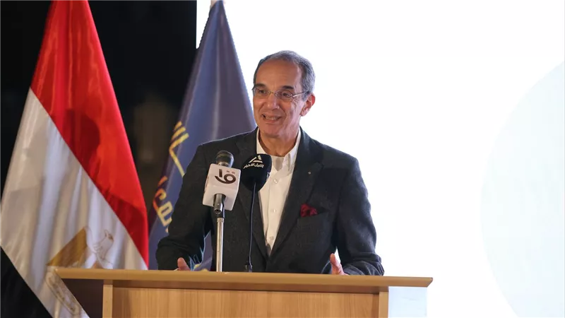 وزير الاتصالات: مركز الابتكار التطبيقي يطلق منظومات ذكاء اصطناعي مبتكرة في الصحة والقضاء والإعلام