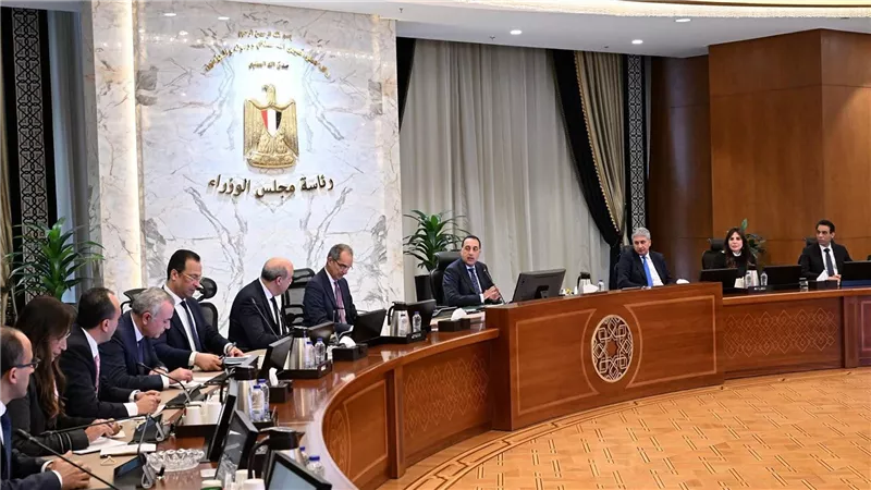 الحكومة تتابع جهود تيسير دخول السائحين وتحسين التجربة السياحية والصورة الذهنية لمصر