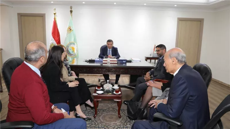 - وزير الزراعة يبحث مع ممثلي 