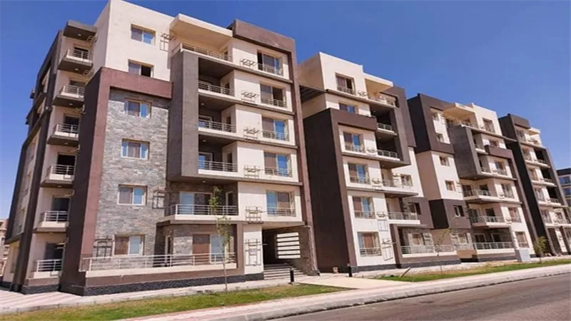 البورصة المصرية تعلق التداول على أسهم “الأولى للاستثمار والتنمية العقارية”
