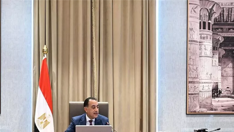 رئيس الوزراء يتابع توفير التمويل اللازم لمشروعات الكهرباء ودعم الشبكة القومية