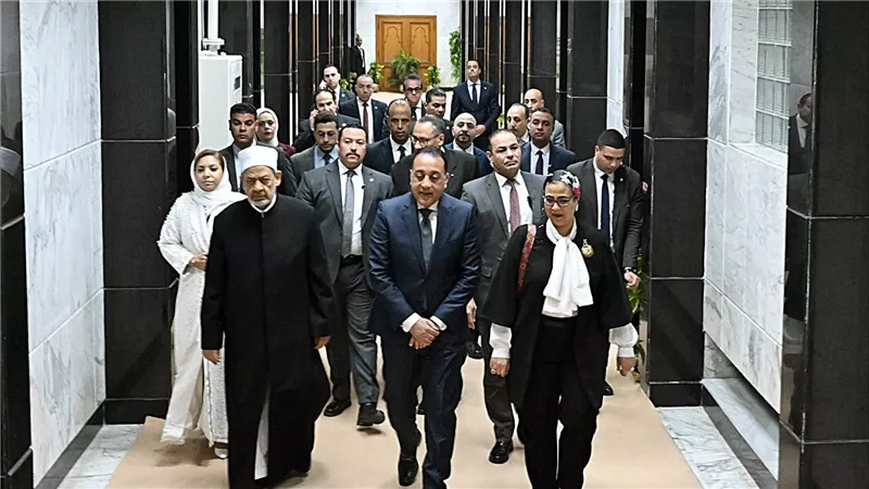 رئيس الوزراء يشهد انطلاق مؤتمر تعزيز حقوق المرأة في دول التعاون الإسلامي